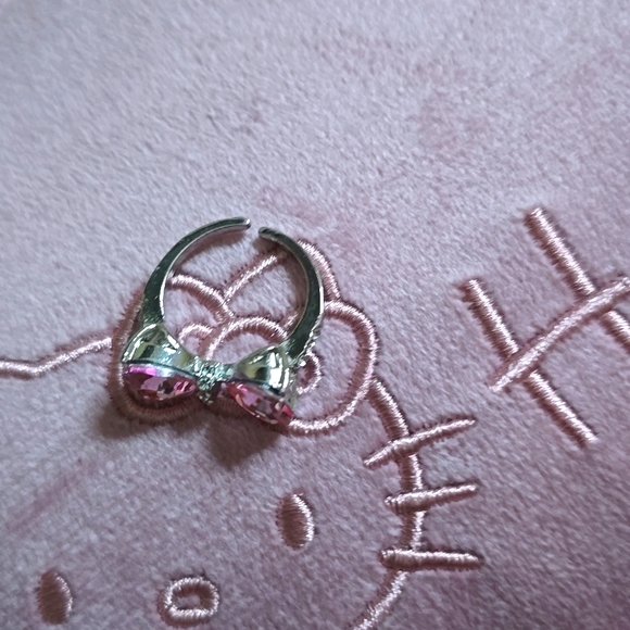 Adjustable Pink Bow Ring - Picture 2 of 3